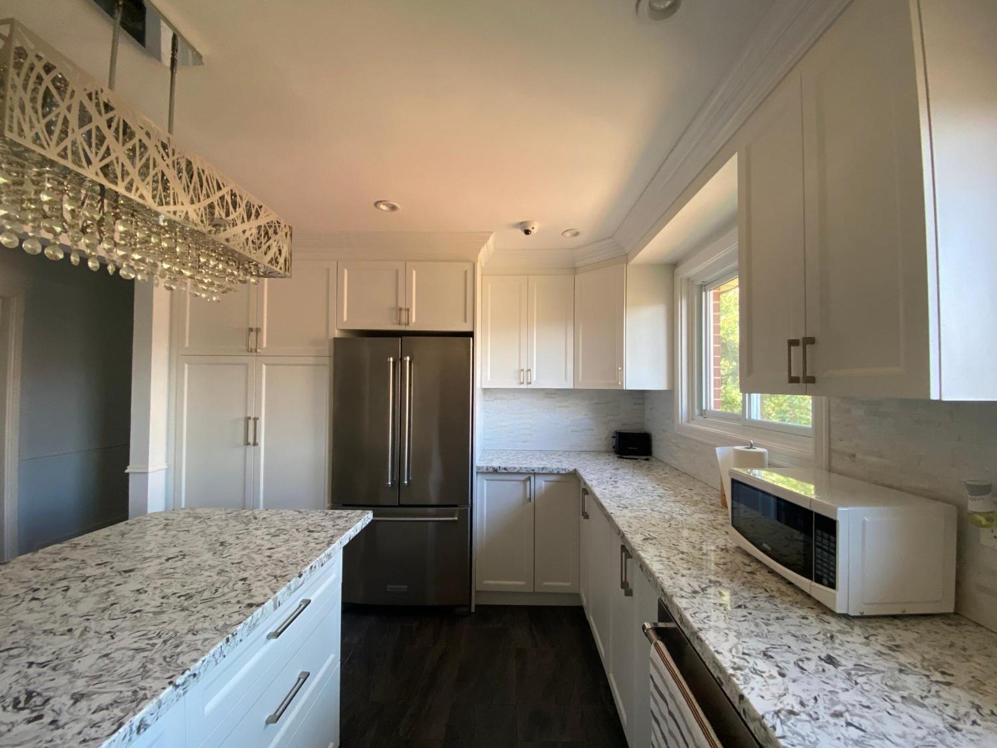 Yonge And Finch Subway !o Cozy & Modern Private Bdr With Private Half Bathroom * Toronto